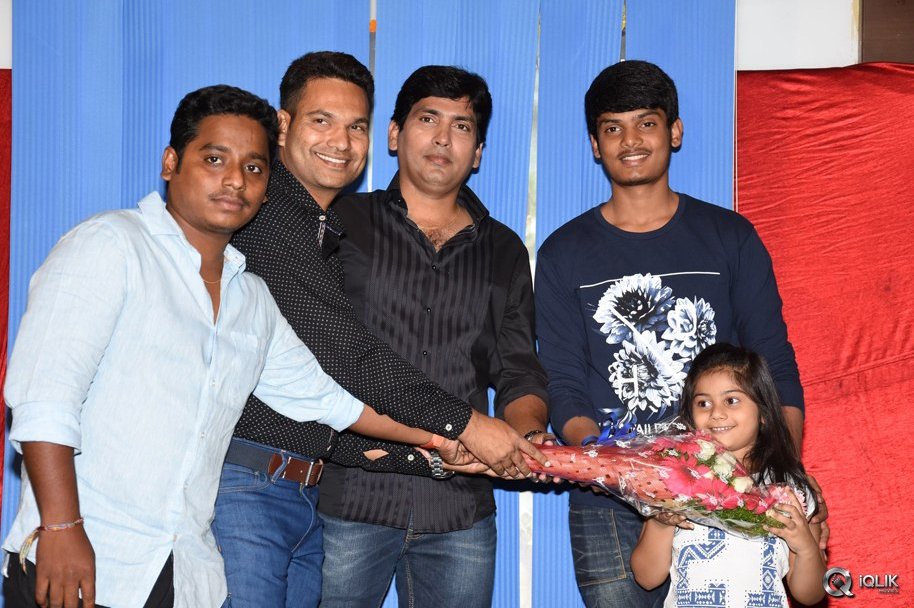 Araku-Roadlo-Movie-First-Look-Launch